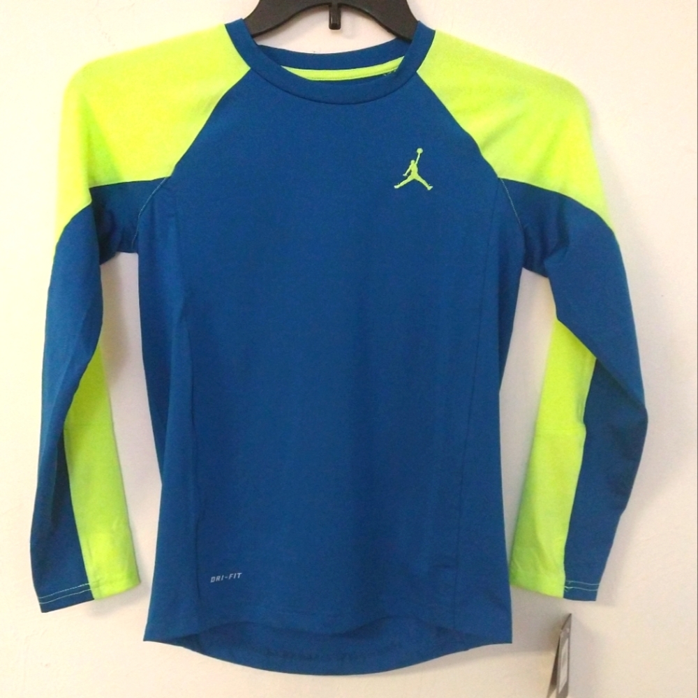Nike Training Longsleeve Dri Fit Shirt NWT